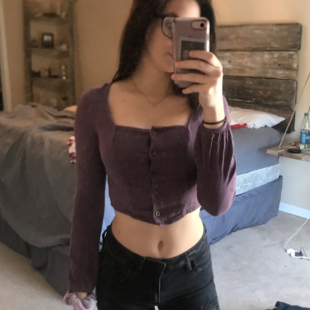 Long sleeve crop top